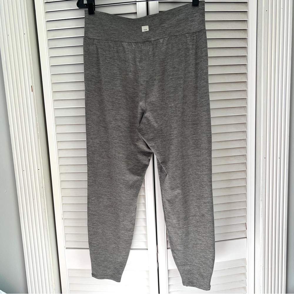 M 🩶 Vuori Lux At Ease Harem Jogger Pant Heather Gray - Picture 3 of 9